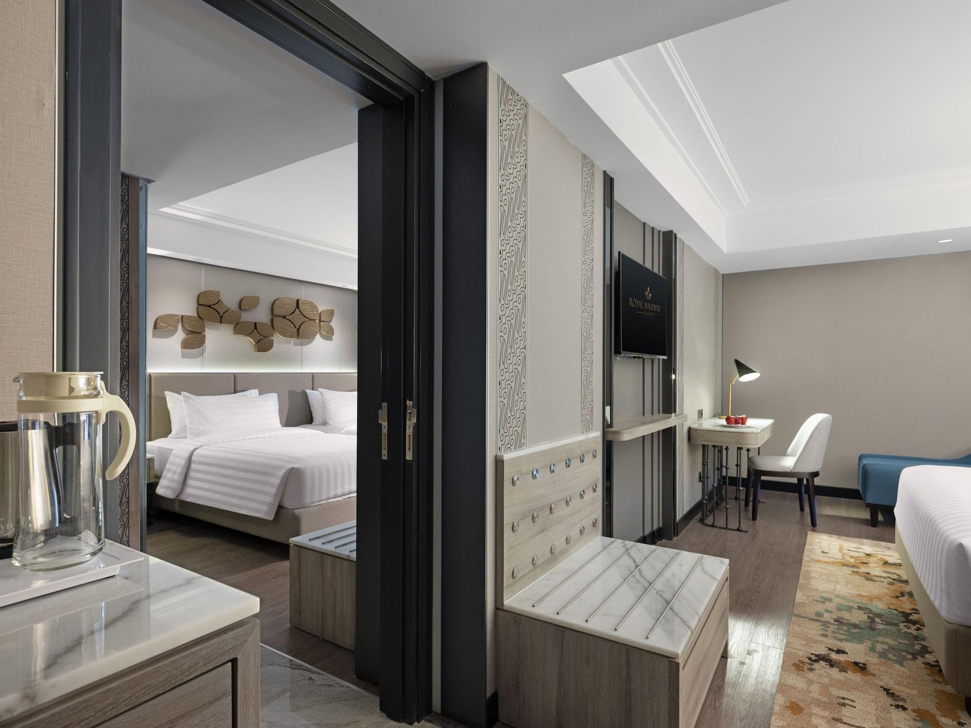 Royal Malioboro By Aston Hotel Yogyakarta Exterior foto